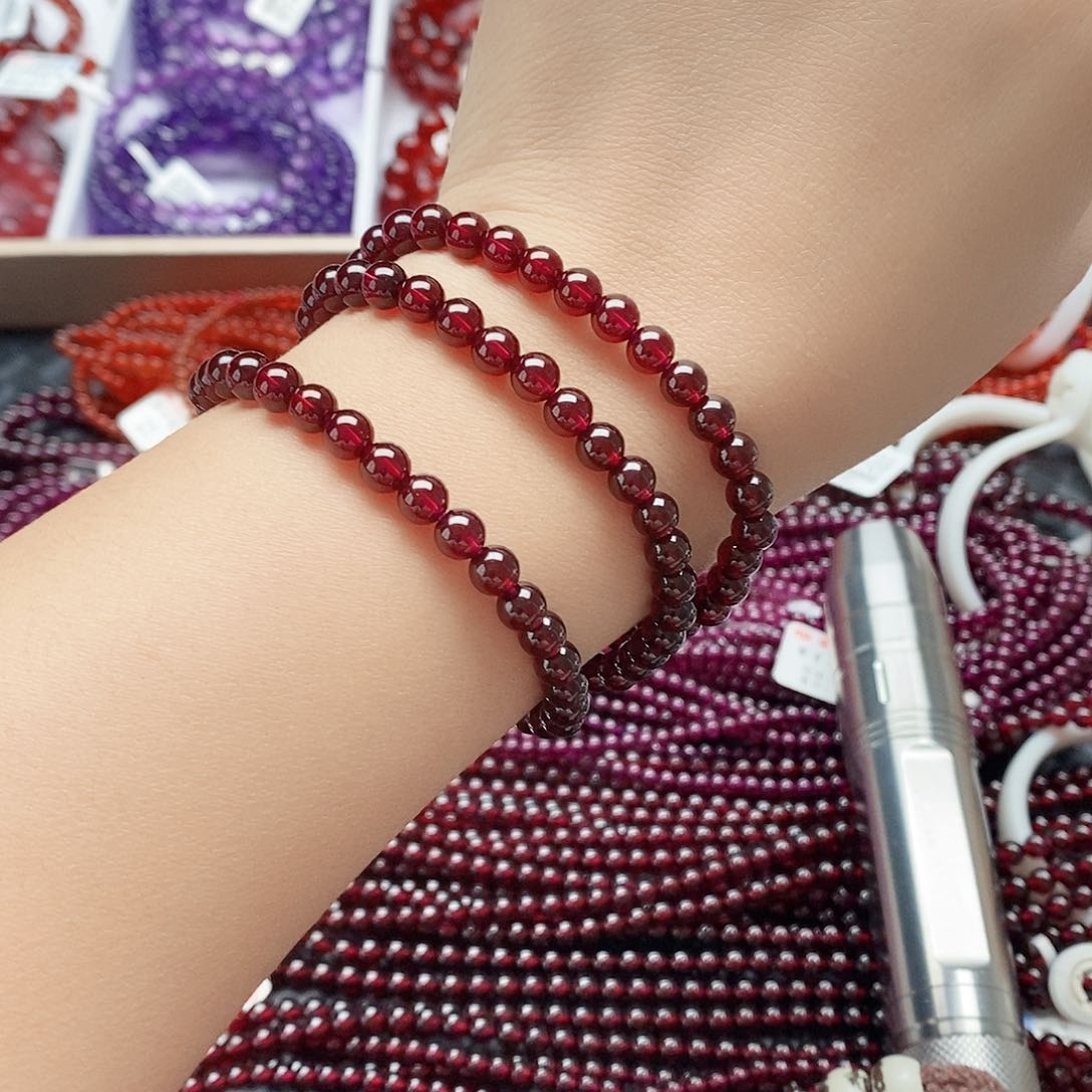 石榴石手链未镶嵌5.5mm老矿三圈