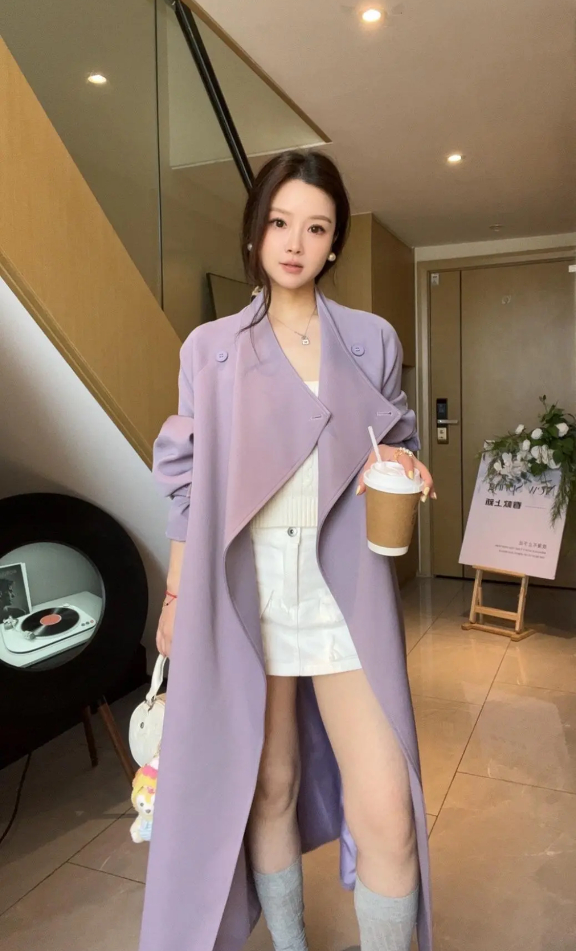 极简老钱风宽松时尚百搭2025春季垂感翻领风衣女款大衣长款外套