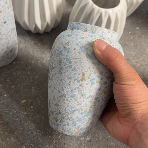 瓶满天星16厘米左右花瓶一个