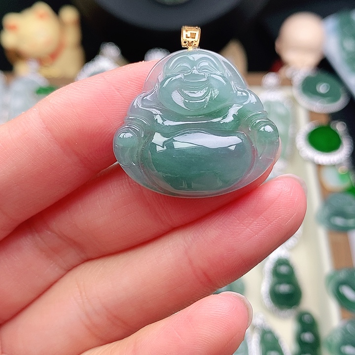 颈饰18K金镶嵌翡翠吊坠