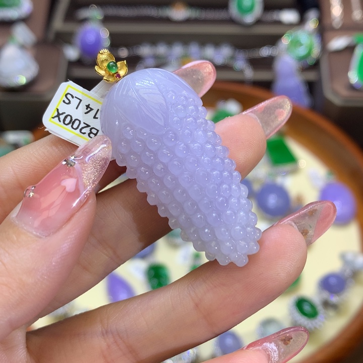 翡翠颈饰18K金镶嵌翡翠