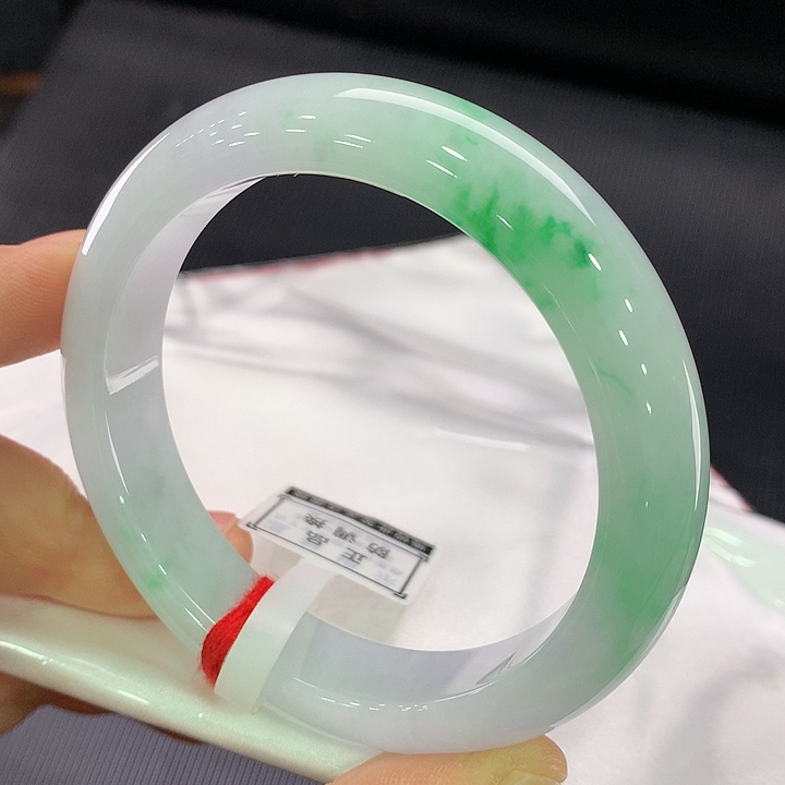 翡翠手镯未镶嵌正圈57-58