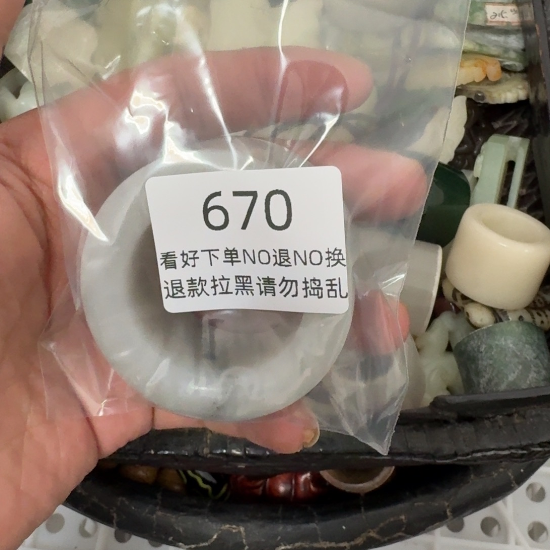 郭***。泥塑莱顺手工艺670