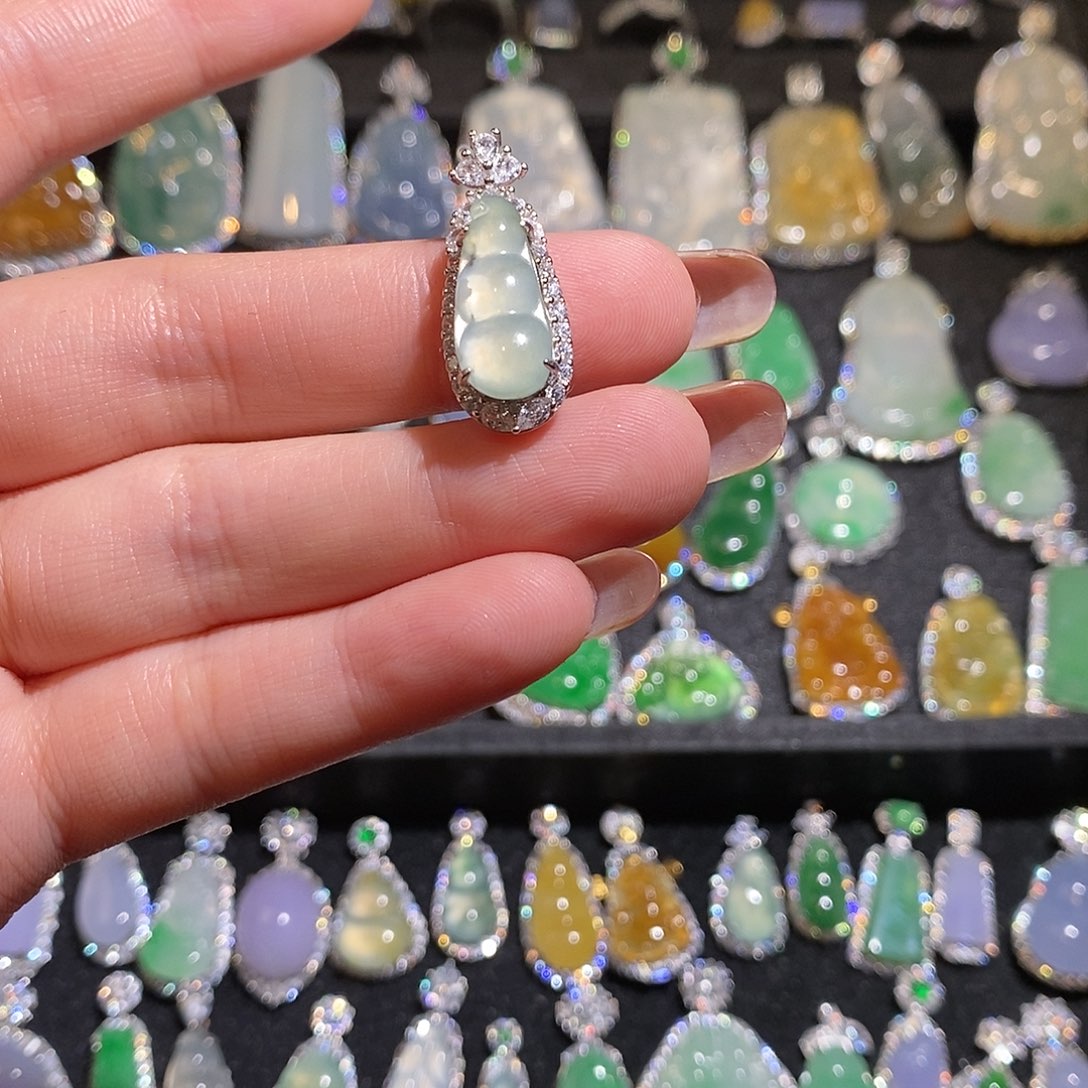 颈饰银S925镶嵌翡翠天然翡翠