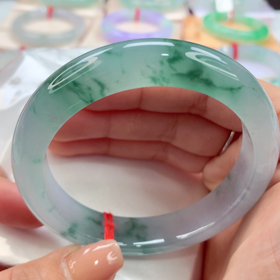 翡翠手镯未镶嵌师妹六位数品质宽边毕业