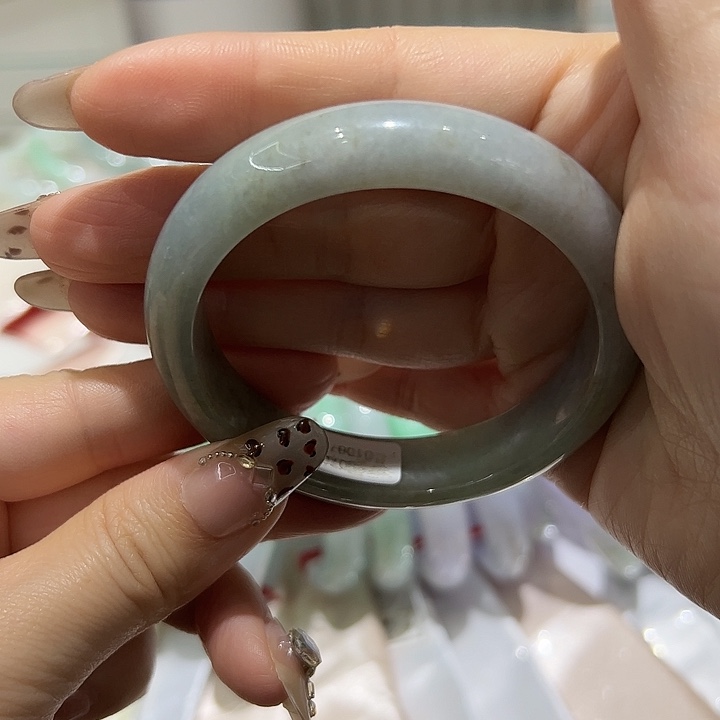 翡翠未镶嵌手镯天然翡翠手镯
