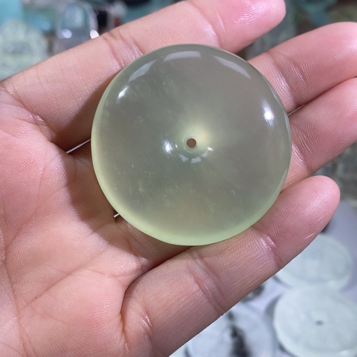 岫玉未镶嵌吊坠吊坠