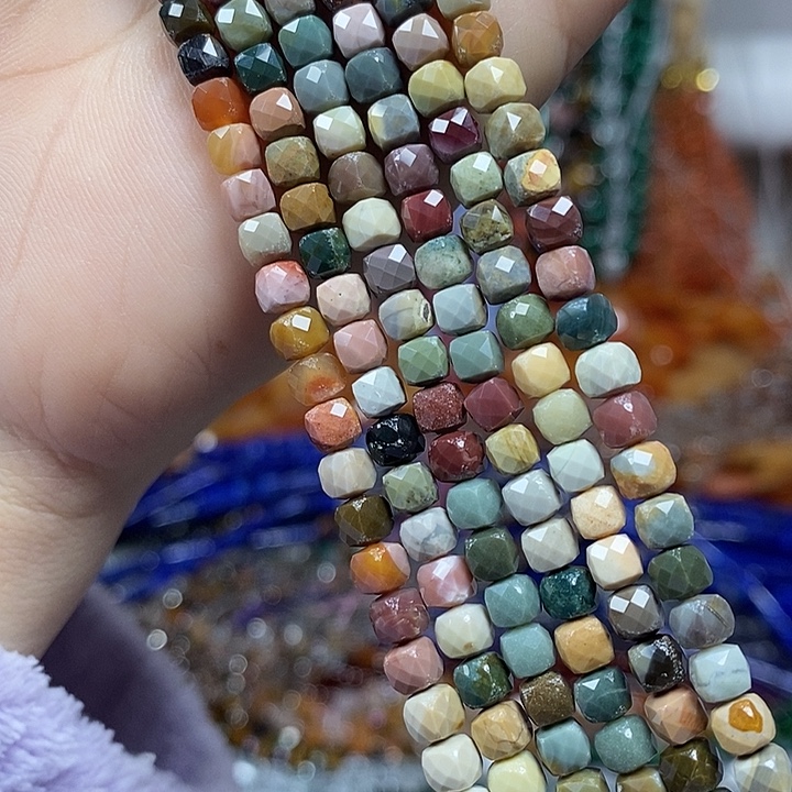 玛瑙/玉髓未镶嵌珠宝半成品天然阿拉善切面方糖卡4mm一条