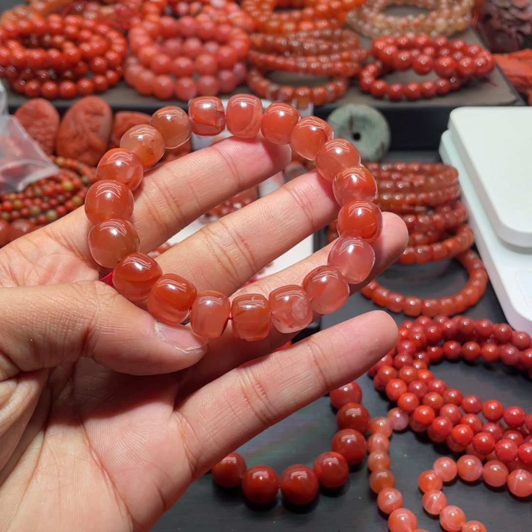 南红玛瑙手链未镶嵌