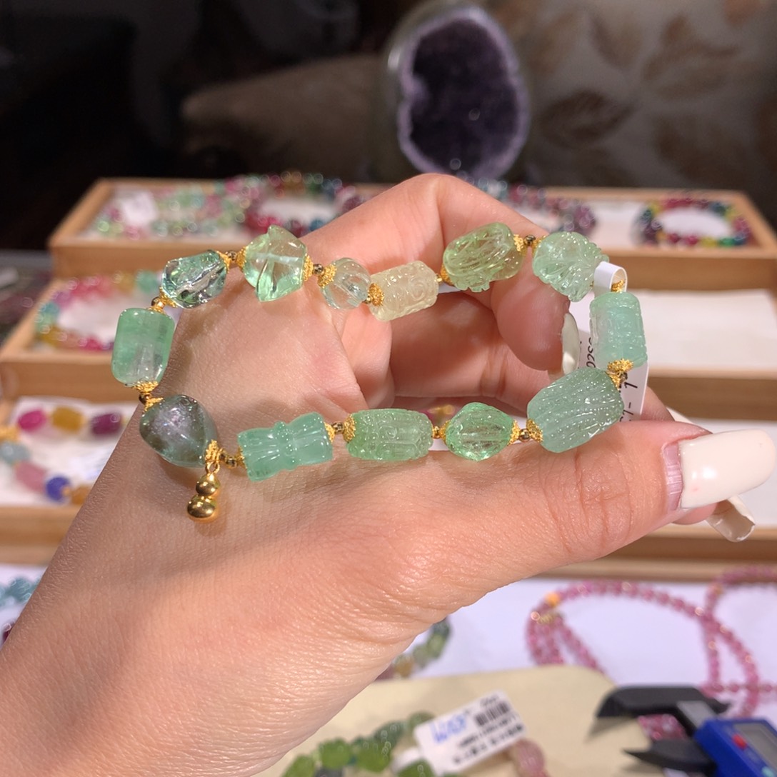 碧玺多样性发货一件未镶嵌