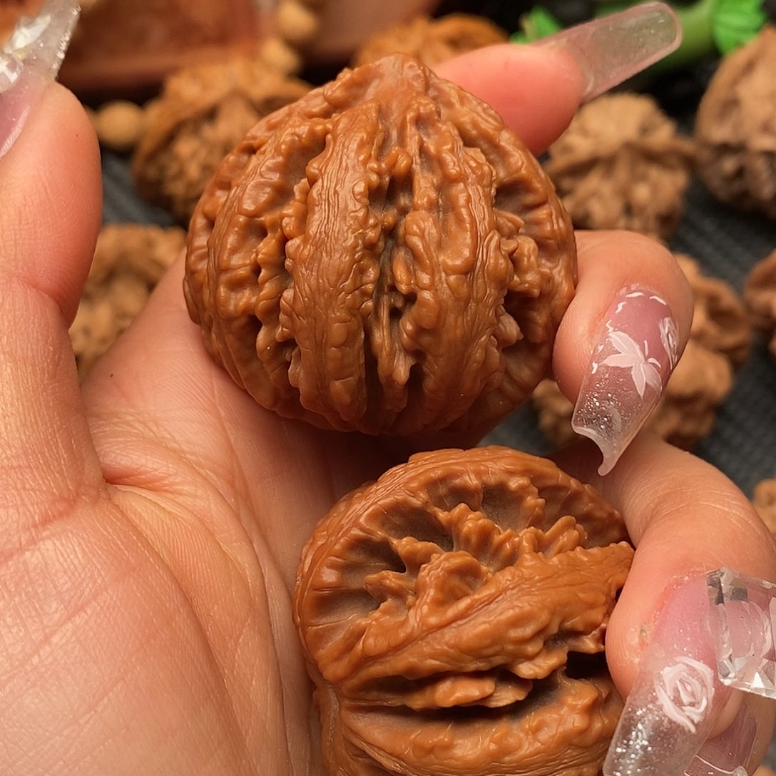 冷***底核桃秦岭野生果八棱福利