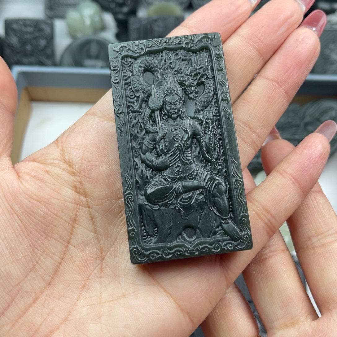 和田玉颈饰未镶嵌王*