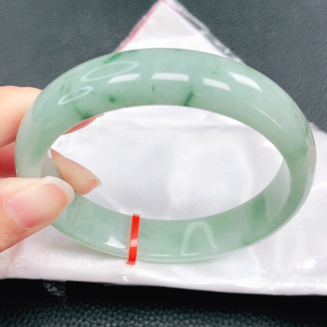翡翠未镶嵌手镯62圈