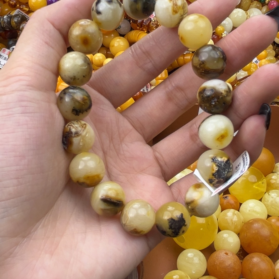 琥珀珠宝奇石未镶嵌