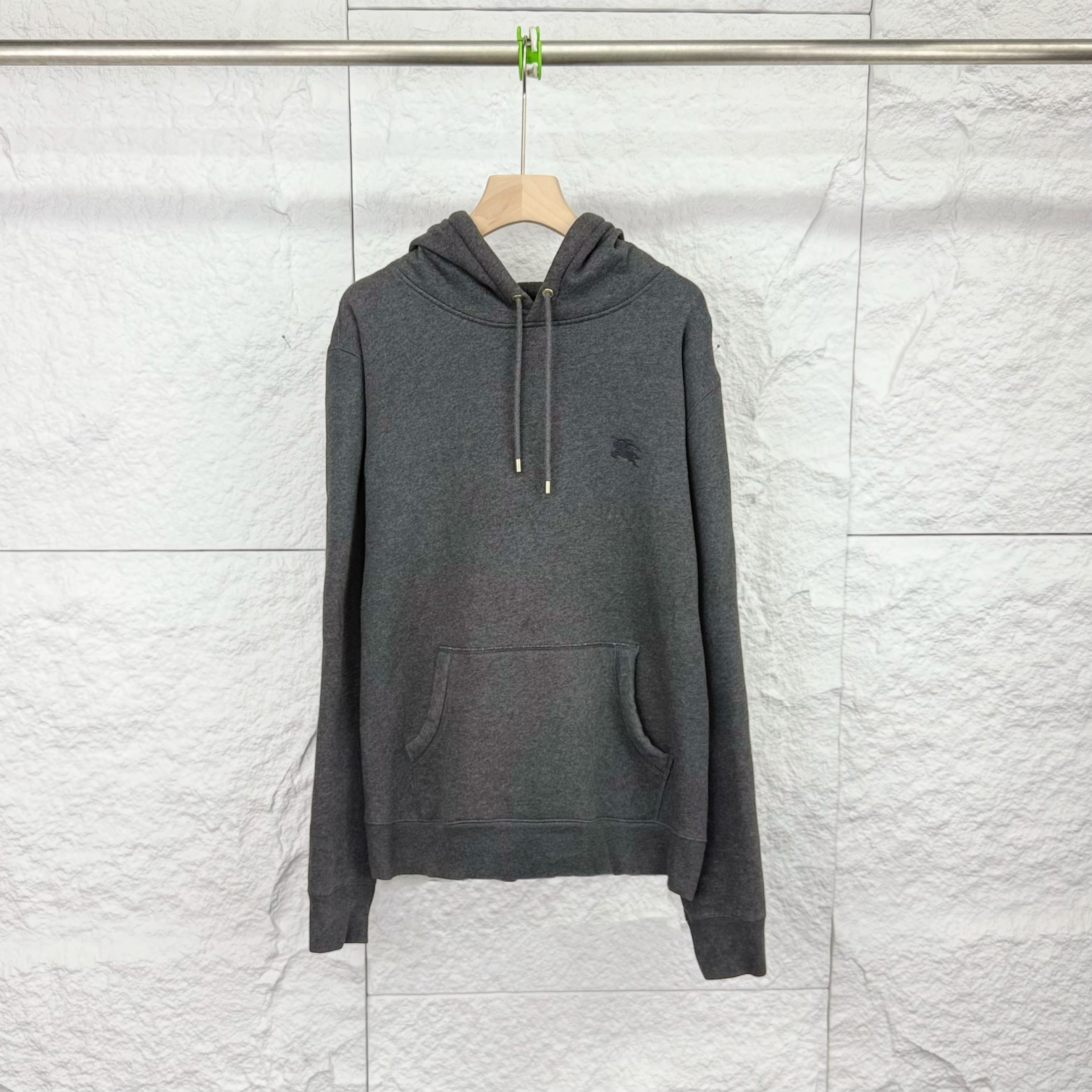 95新 BURBERRY/博柏利 L码/纯色连帽简约休闲卫衣/10686595