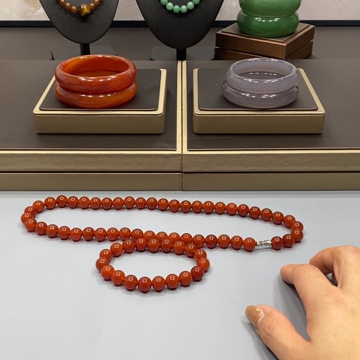 东陵石手镯未镶嵌