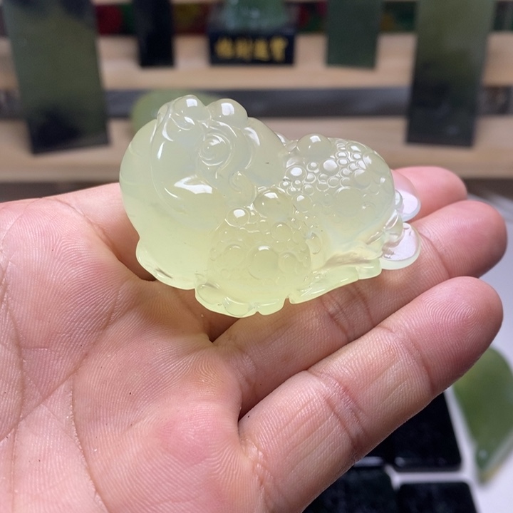 未镶嵌岫玉手把件