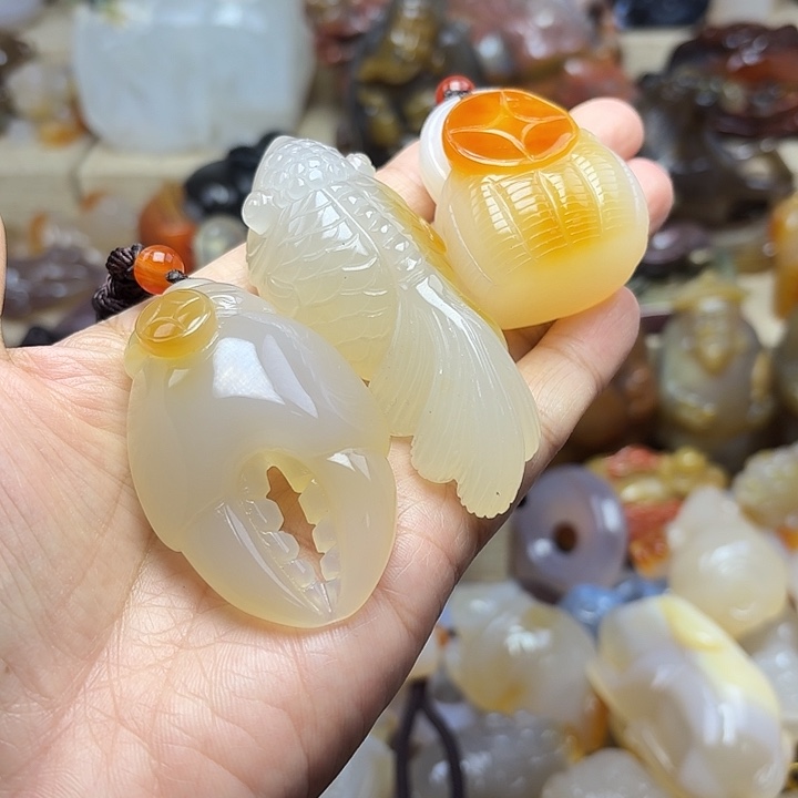 醉***香玛瑙/玉髓未镶嵌饰品