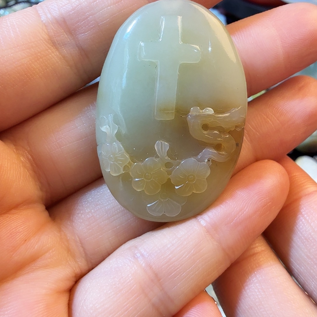 和田玉未镶嵌颈饰