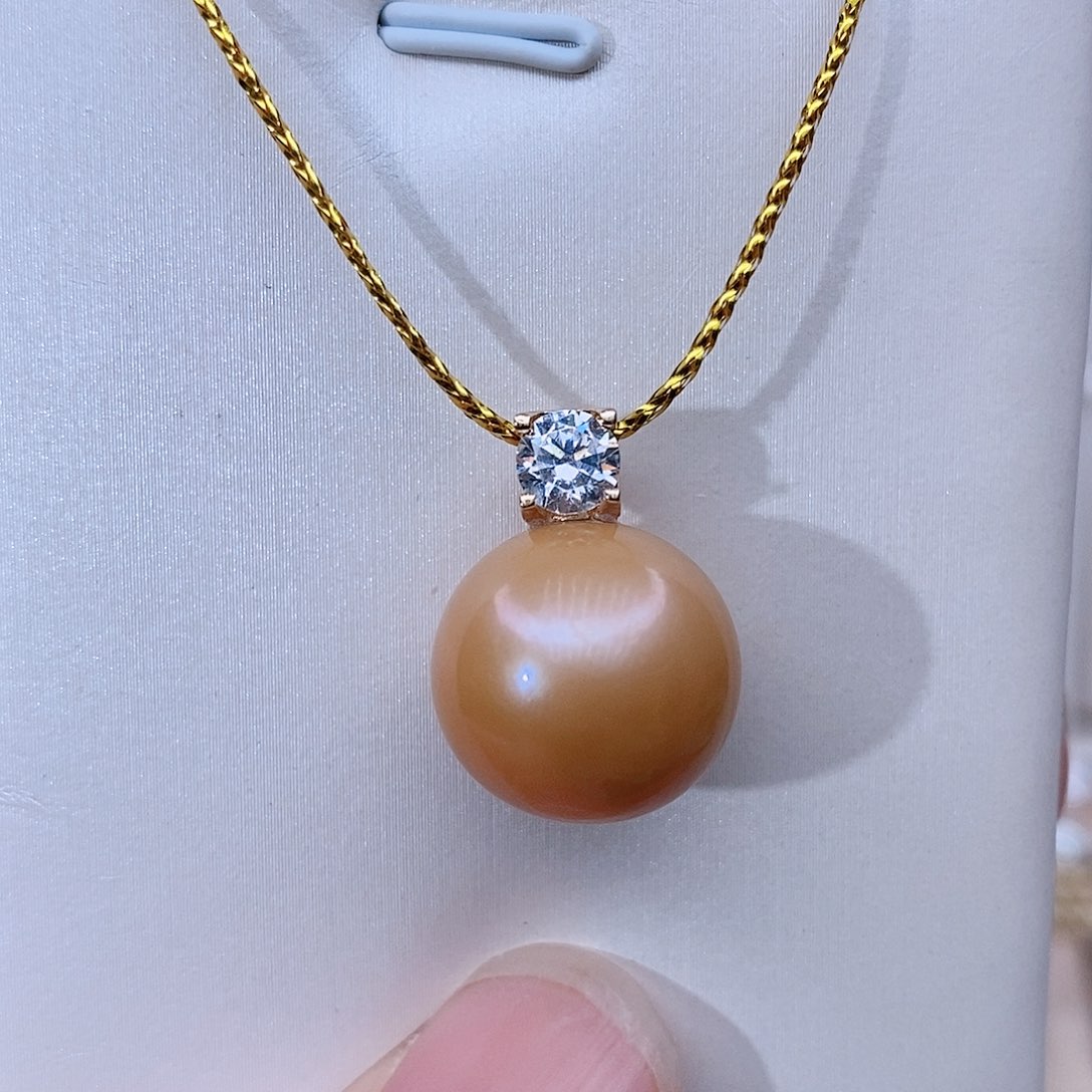 颈饰银S925镶嵌淡水珍珠