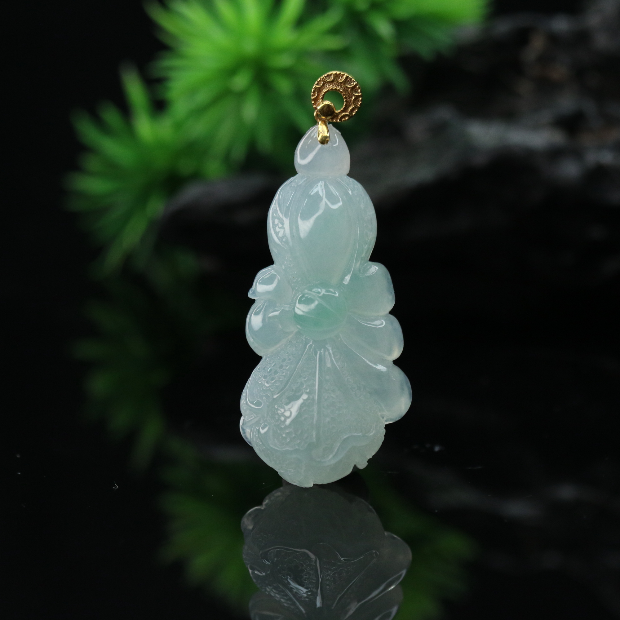 46天然缅甸翡翠A货18k冰飘绿吊坠/000090/上海嘉禾拍卖