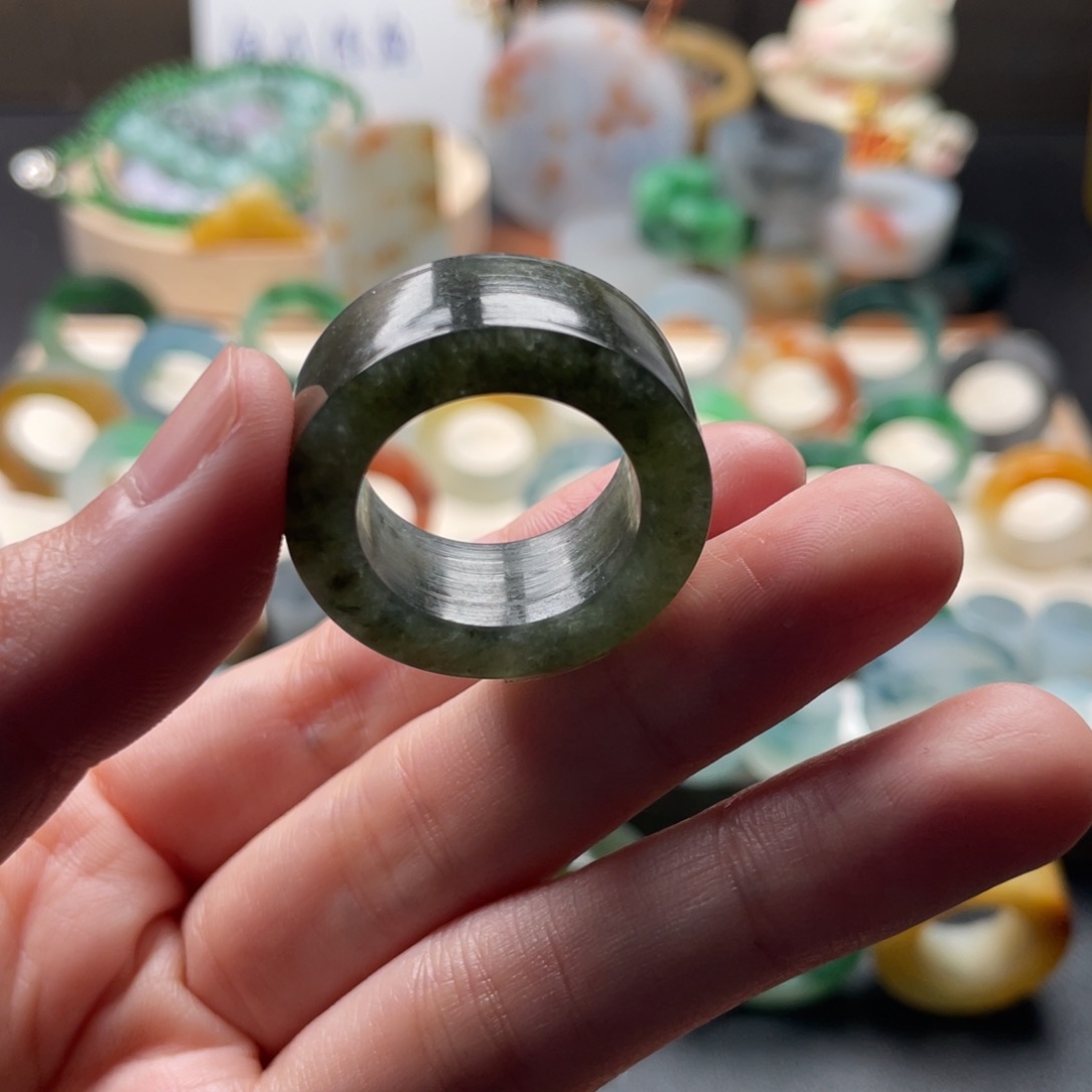 定制翡翠未镶嵌翡翠