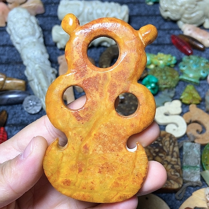 和田玉未镶嵌颈饰180