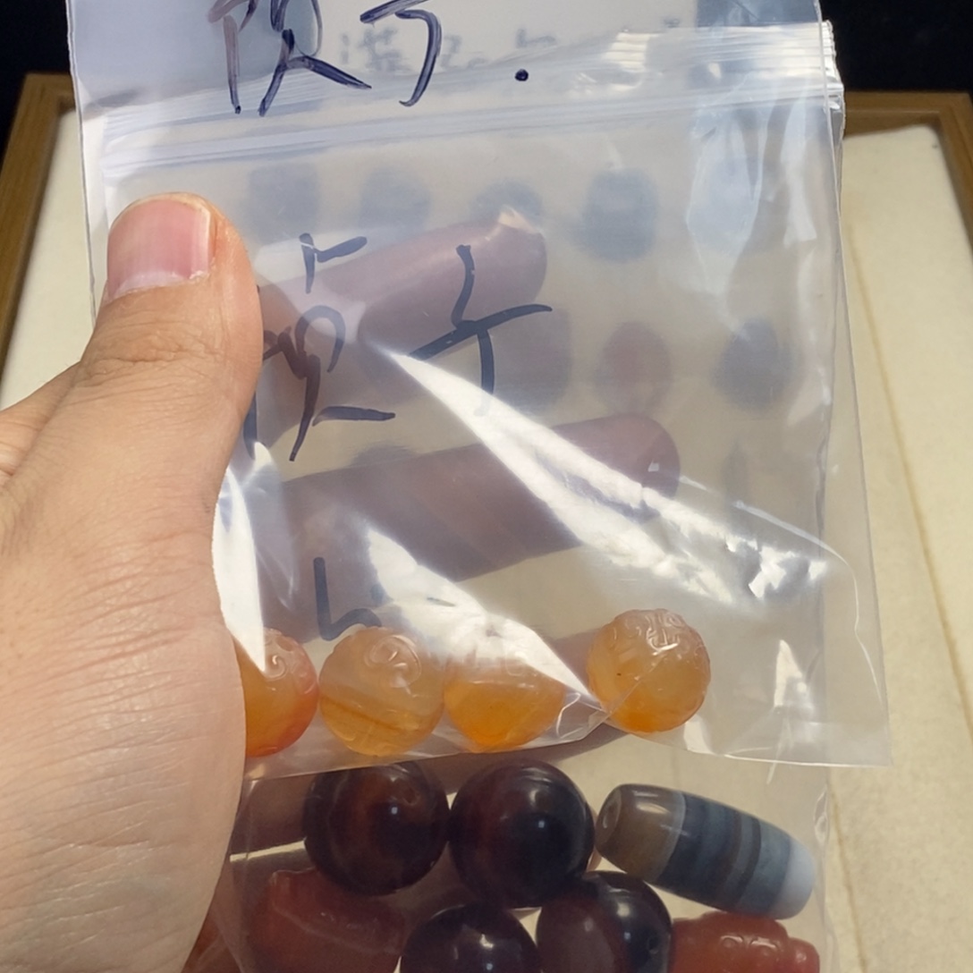 祯***车玛瑙/玉髓未镶嵌颈饰