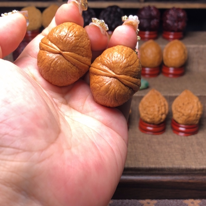 把件橄榄核13仙鹤顶35