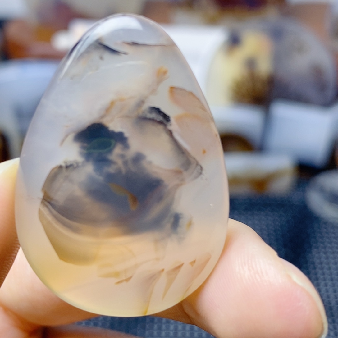 玛瑙/玉髓未镶嵌珠宝奇石