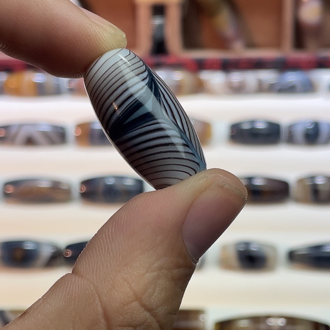 大***鳅玛瑙/玉髓合金颈饰