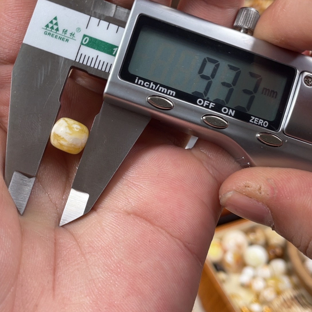 琥珀未镶嵌珠宝奇石微瑕