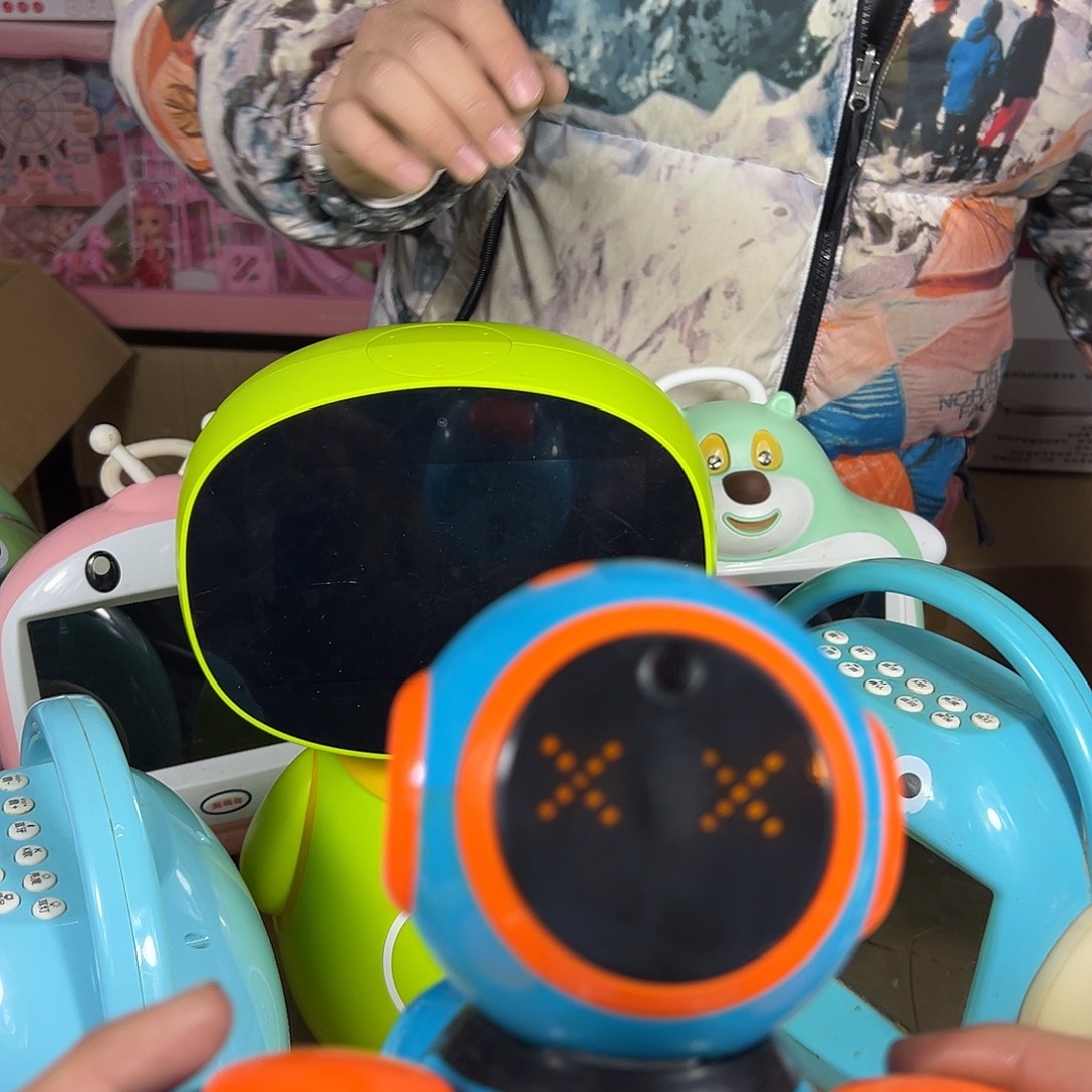 只能小奇机器人玩具