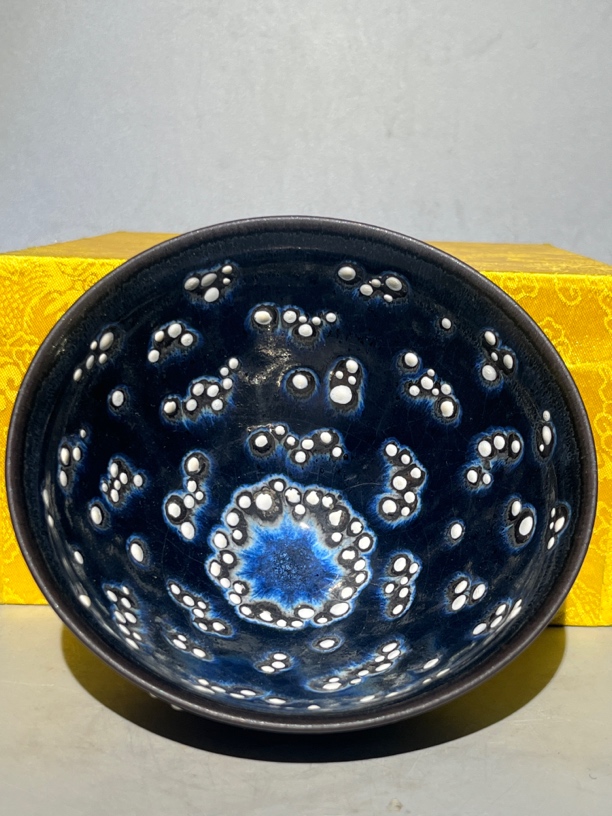 建窑束口夜光天目盏，精品