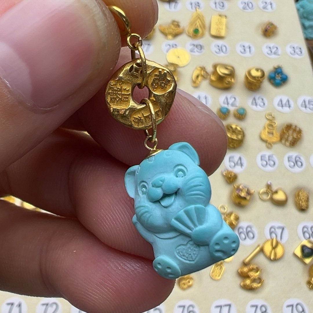 绿松石颈饰18K金镶嵌