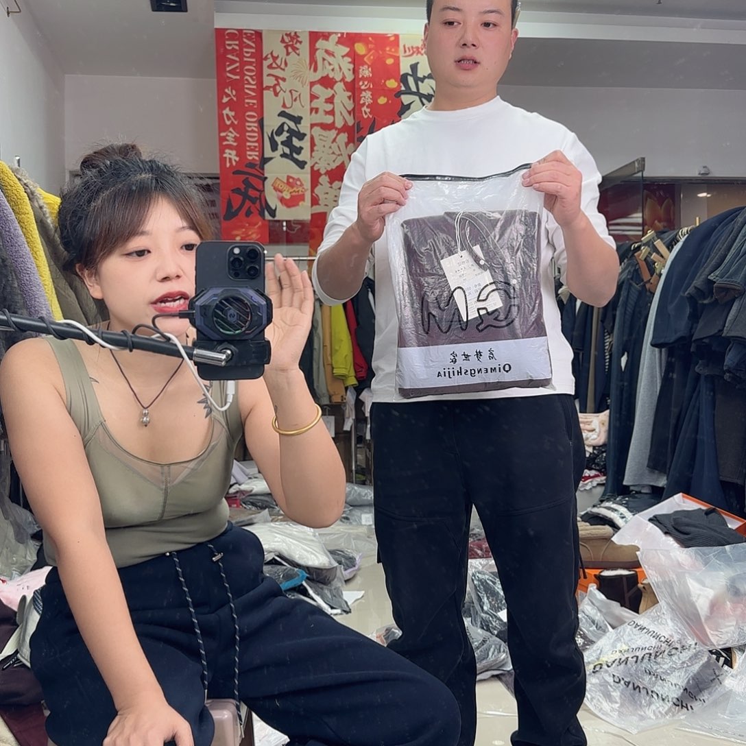 5512红色XL加绒特价