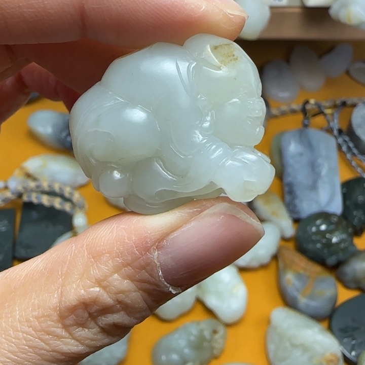 和田玉未镶嵌颈饰和田玉童子