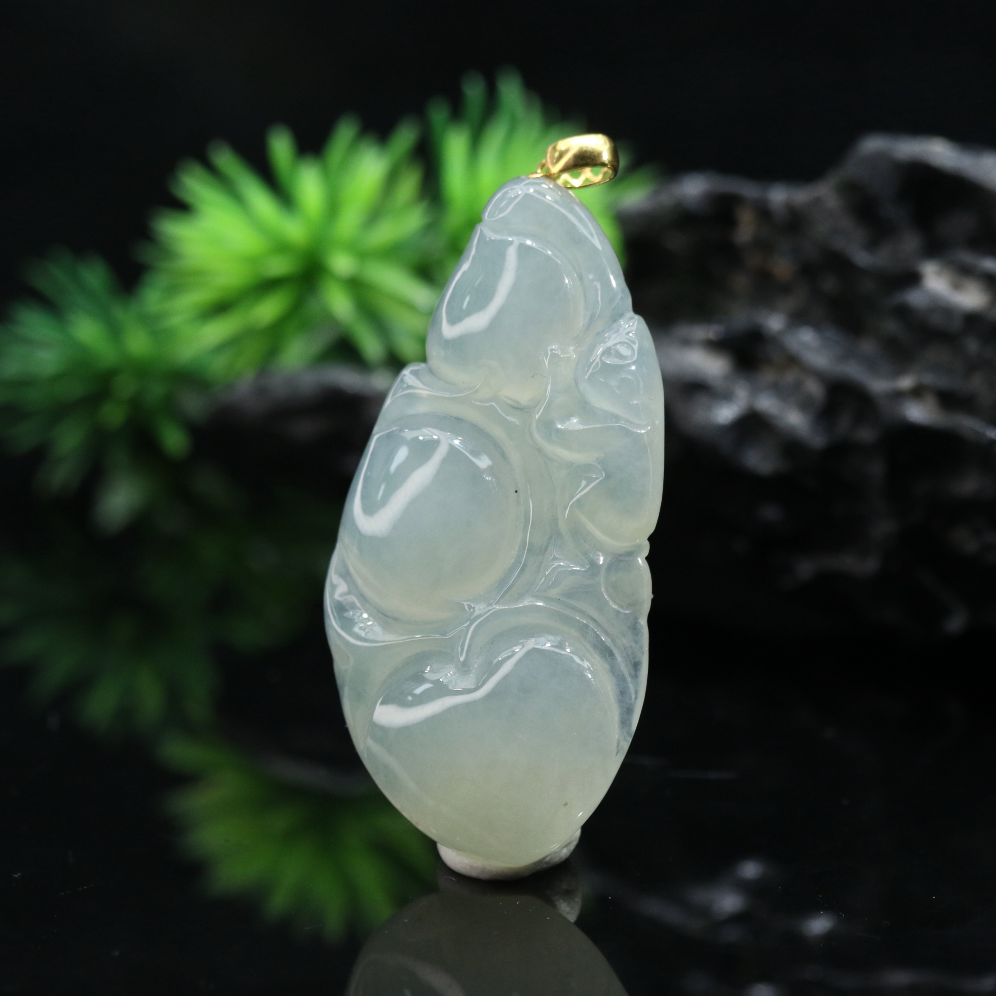 3天然缅甸翡翠A货18k冰吊坠/800068/北京中保拍卖