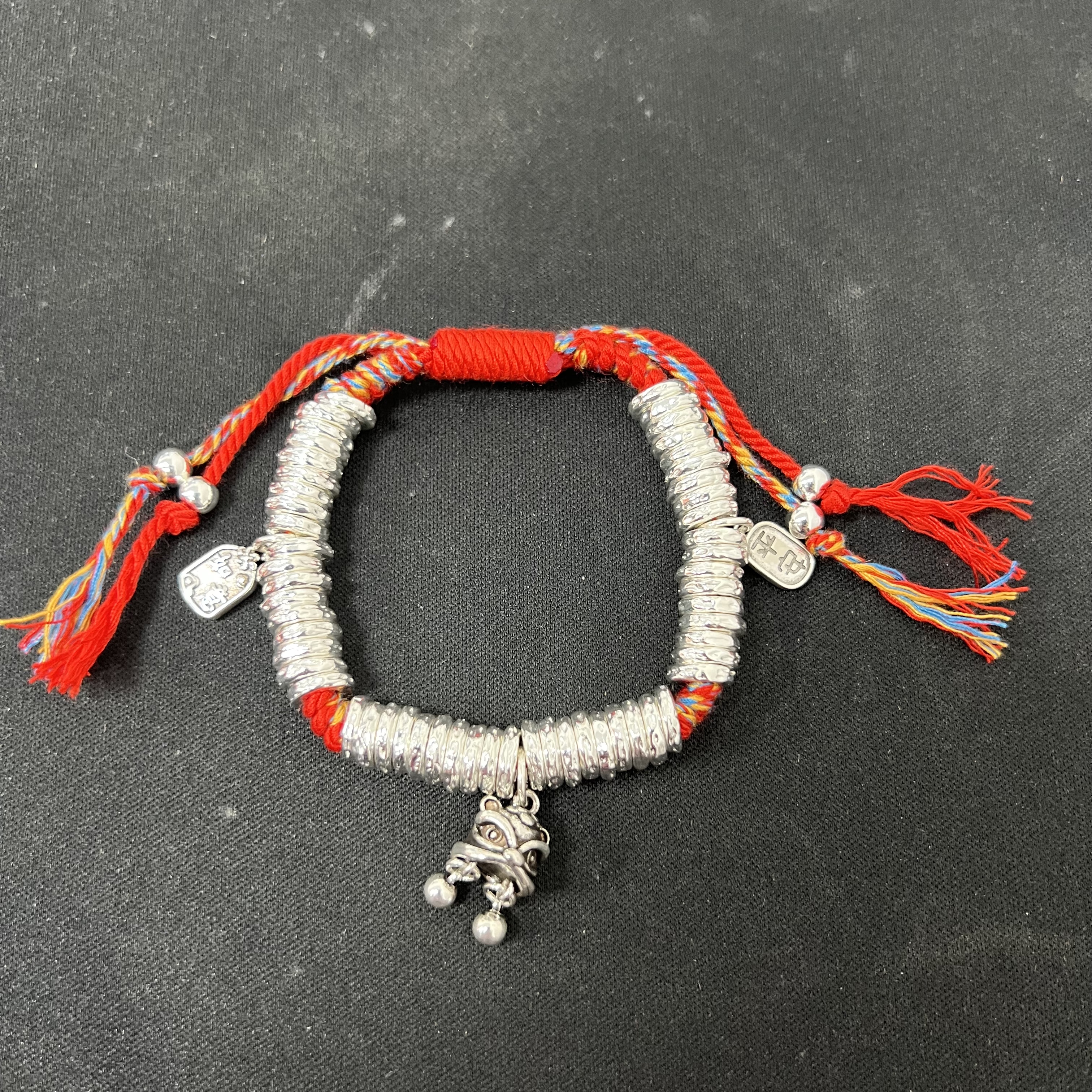 YZ065  红绳狮子盘缠精品手链  精品银色手链（无礼盒）