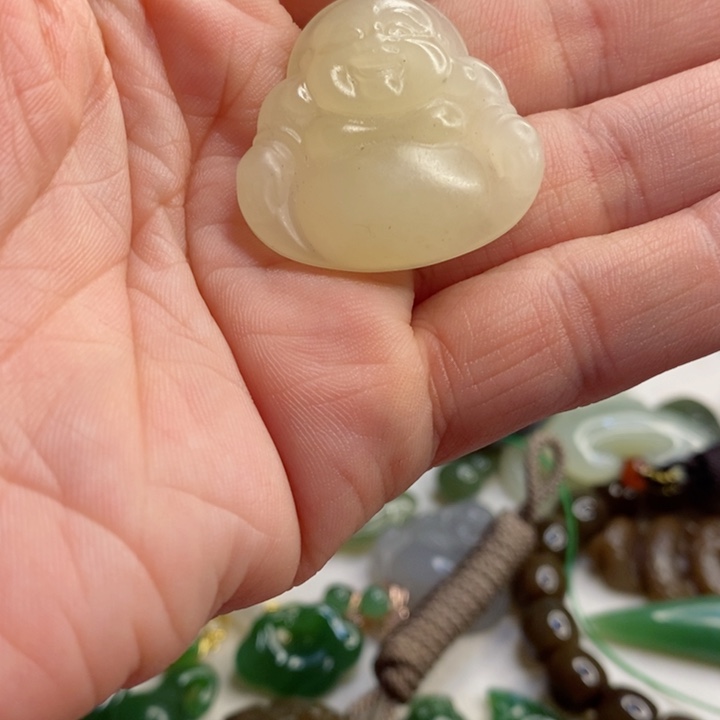 和田玉吊坠未镶嵌