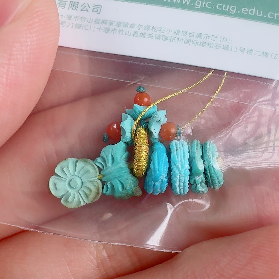 未镶嵌绿松石珠宝奇石