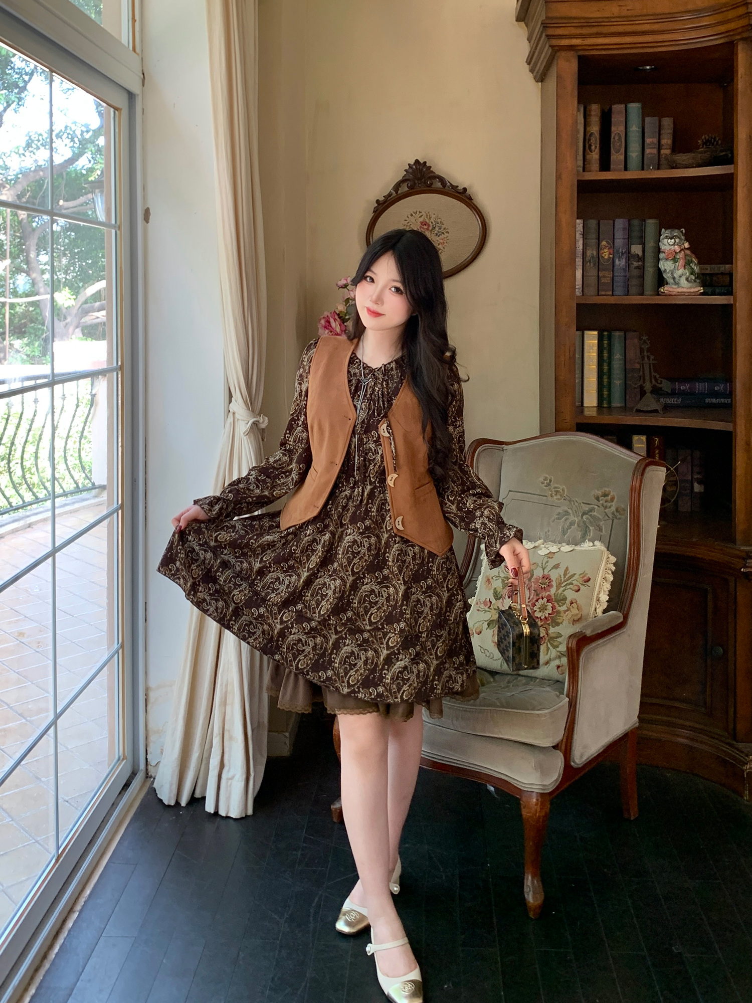 MB大码女装【胶片纪年】秋冬新款设计感法式复古马甲+碎花连衣裙