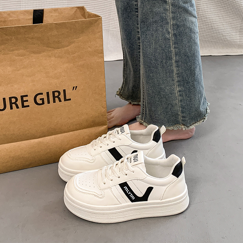 2025春季新款设计感休闲板鞋原创潮流圆头运动鞋韩系舒适小白鞋女