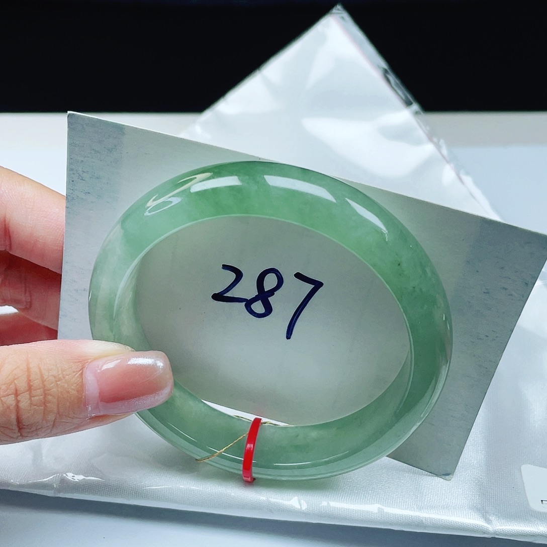 翡翠未镶嵌手镯 正圈55+