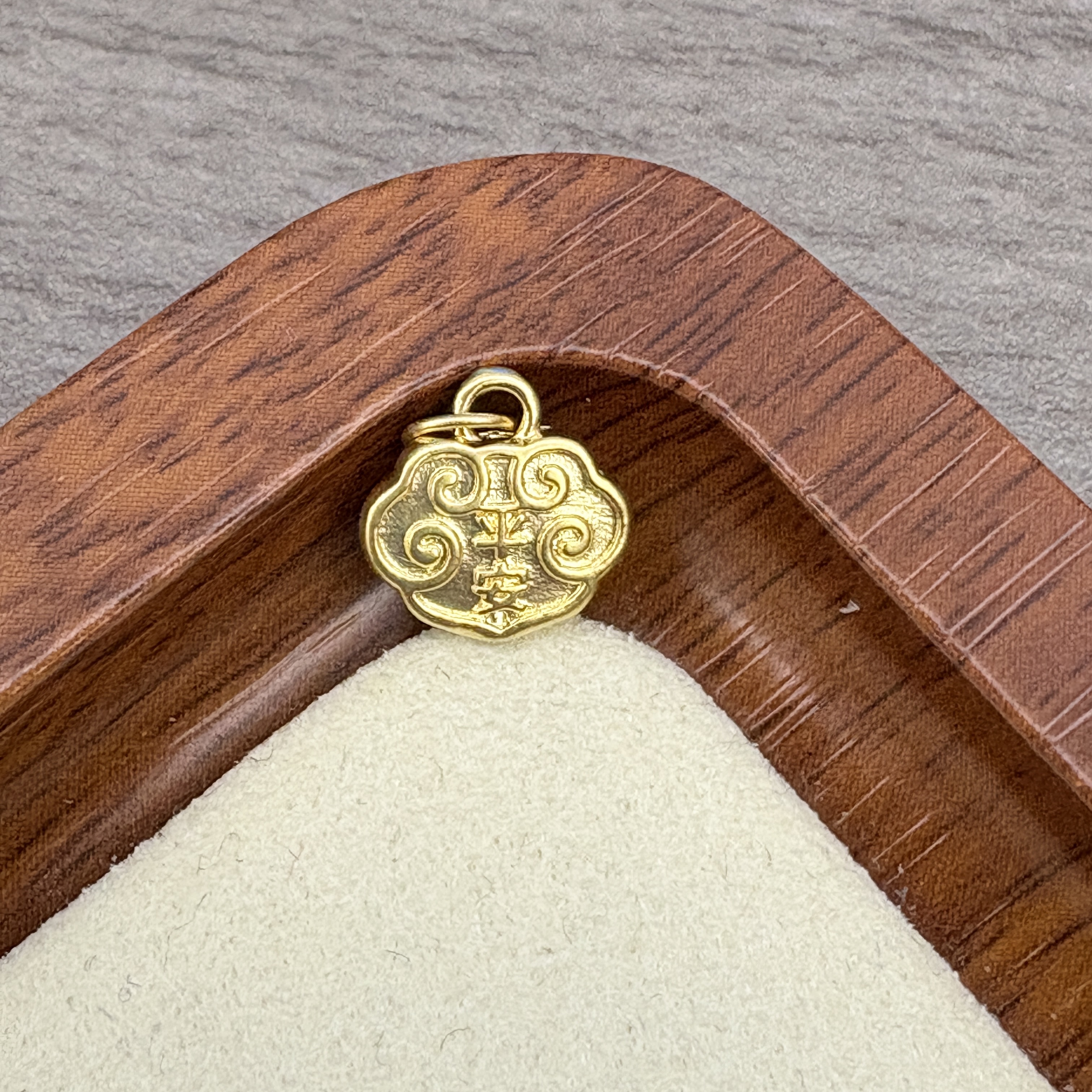 水贝黄金足金999素金祥云平安锁DP1019