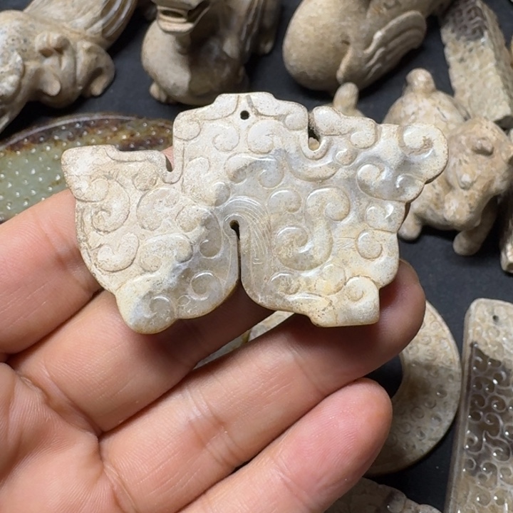 和田玉挂件未镶嵌