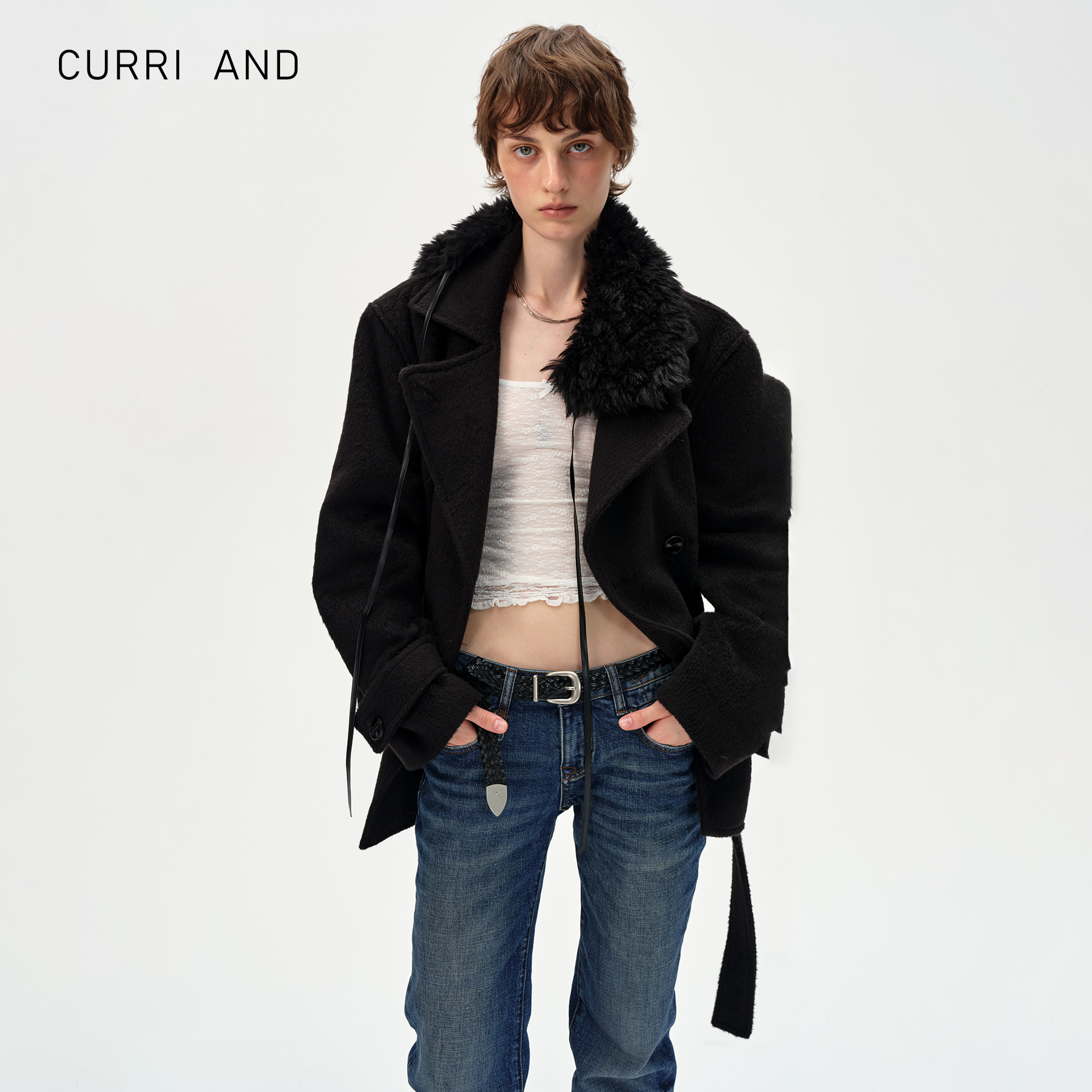 CURRI AND【9.22上新】短款大毛领抽绳系带设计感保暖羊毛外套女