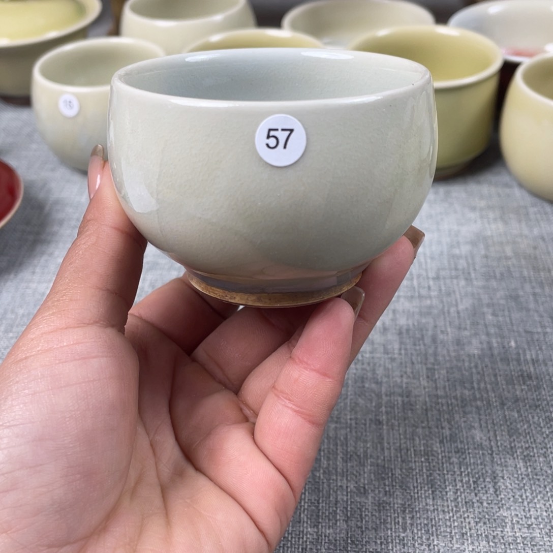 瓷片纯手工制作…………