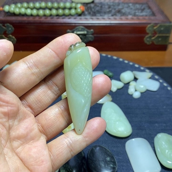 未镶嵌和田玉珠宝奇石