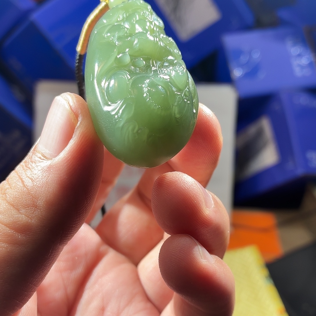 和田玉（糖玉）未镶嵌颈饰